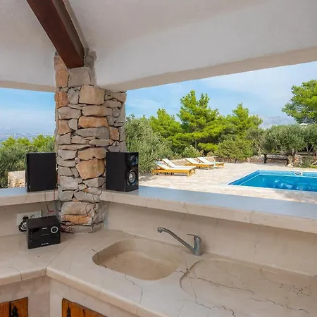 Rustic Mario With A Pool Villa *