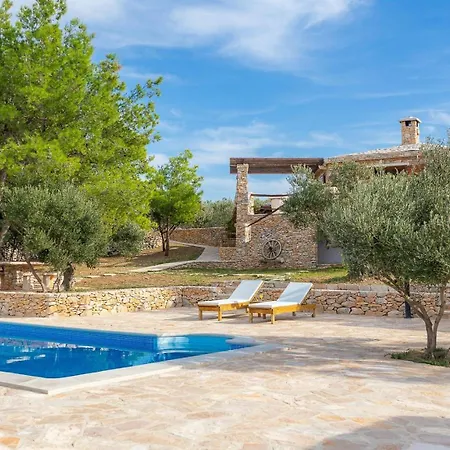 Villa Rustic Mario With A Pool Povlja (Brac)
