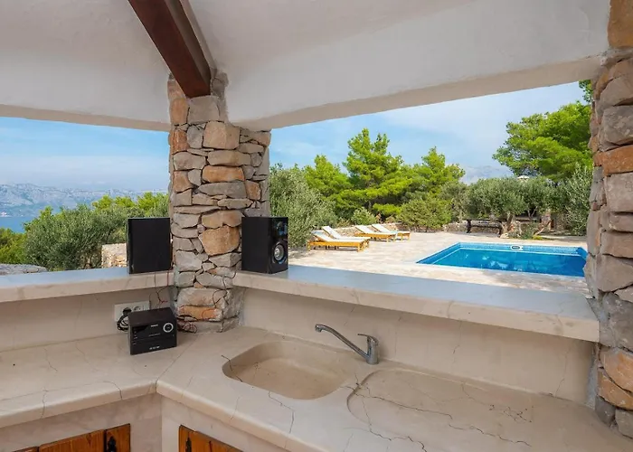 Rustic Mario With A Pool Villa *