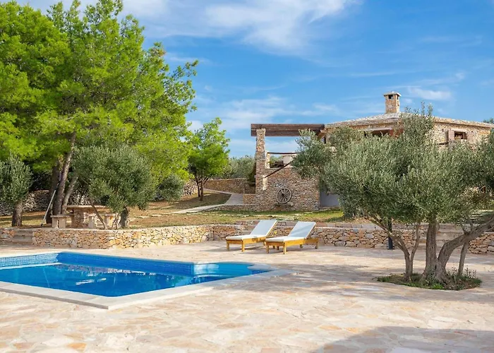 Villa Rustic Mario With A Pool Povlja