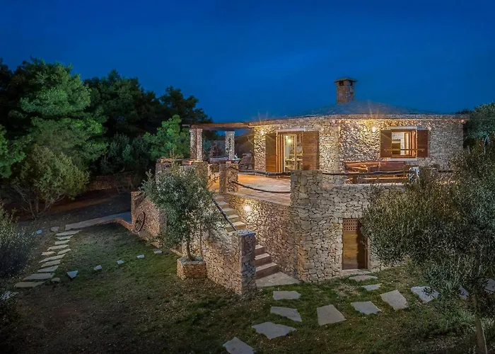 Villa Rustic Mario With A Pool *