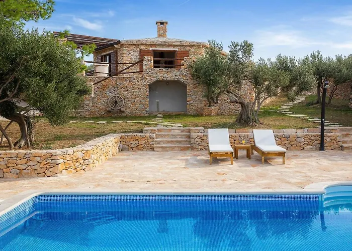 Rustic Mario With A Pool *